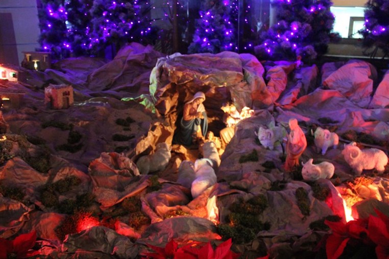 Christmas in Green at Sagesse University